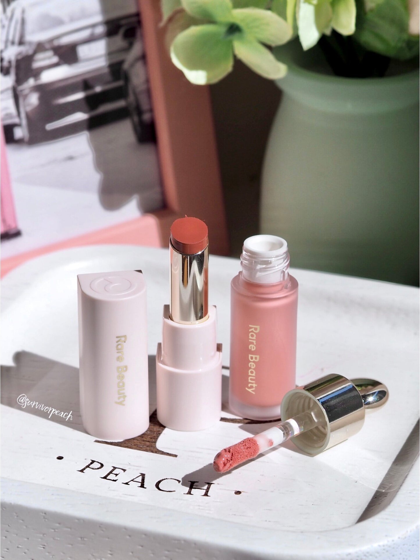 "ملمع ومرطب الشفاه Glow Kiss™ Duo