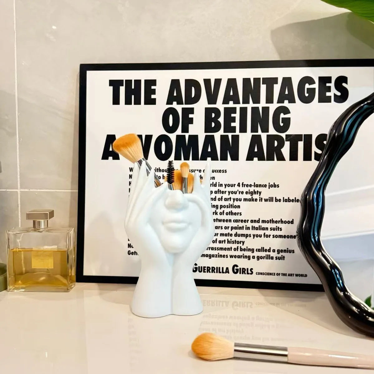 Elegant Makeup Brush Holder
