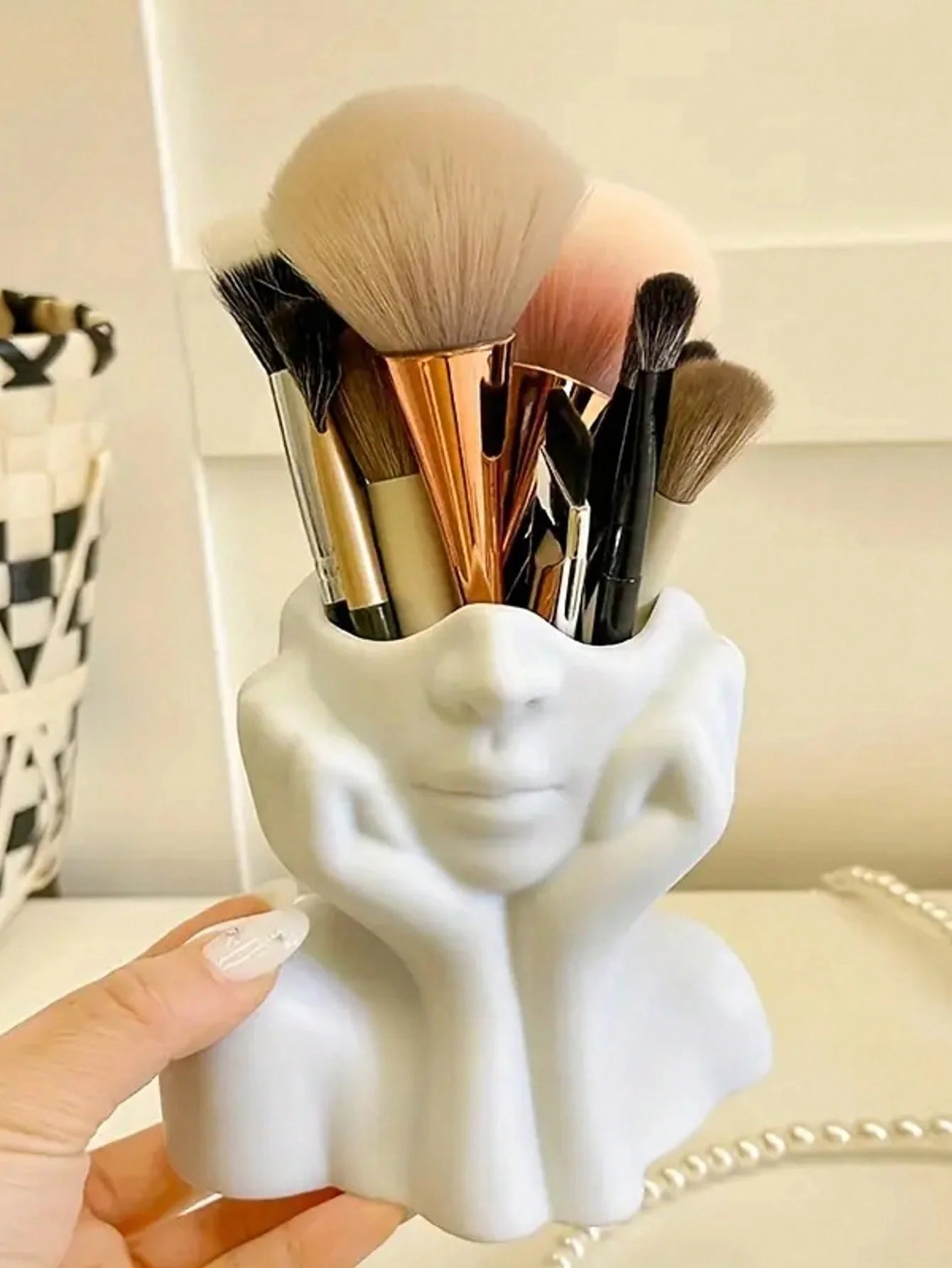 Elegant Makeup Brush Holder